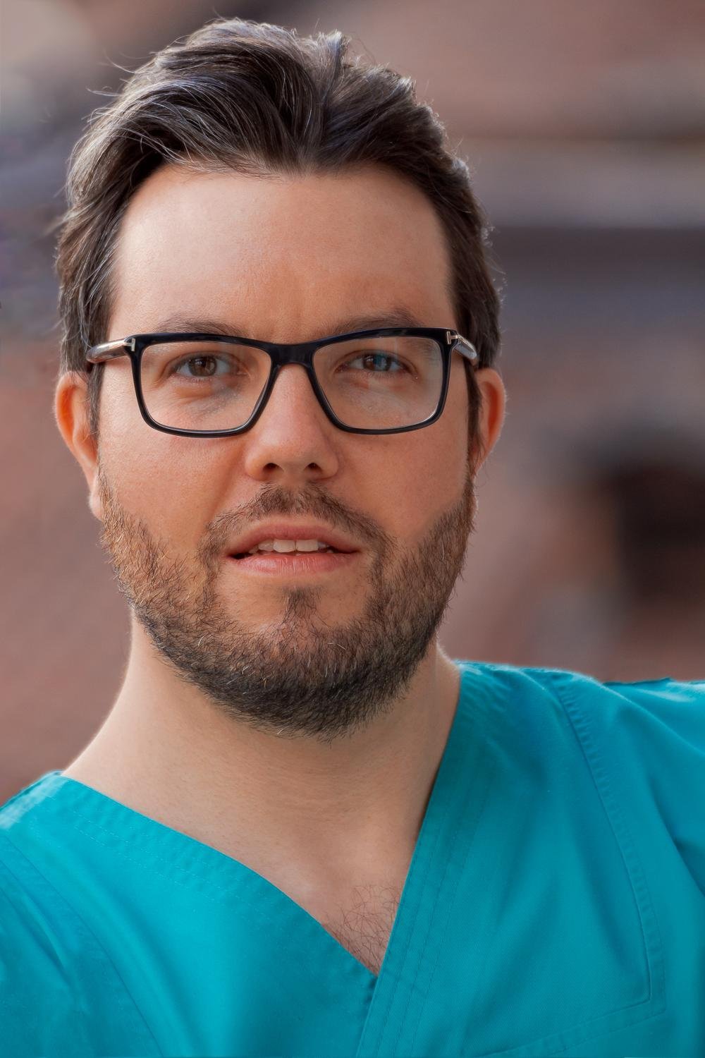 Dr. Niccolò Bertola